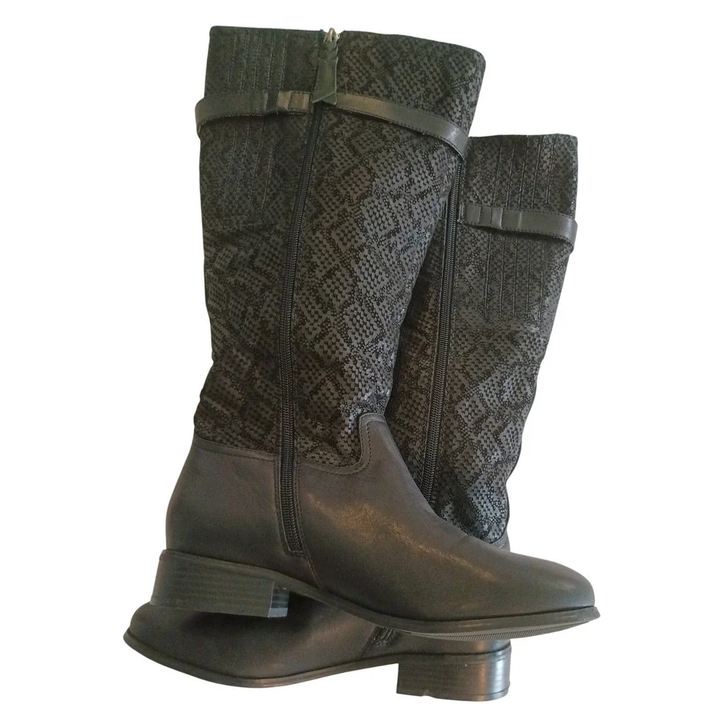Trotters Black Snakeskin Textured Tall‎ Riding Boots Side Zip Buckle 10.5M